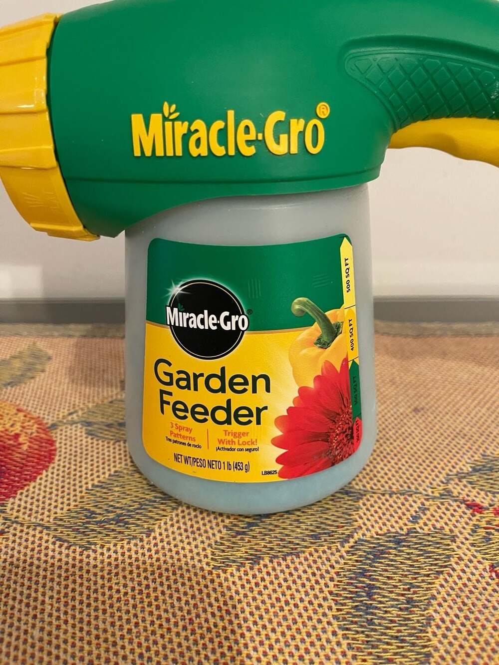 Miracle-Gro Garden Feeder Water Soluble All Purpose Plant Food (1 lb) - Picture 2 of 4